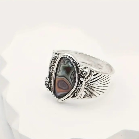 Silver Tone Abalone Ring Size 7 - Picture 3 of 5